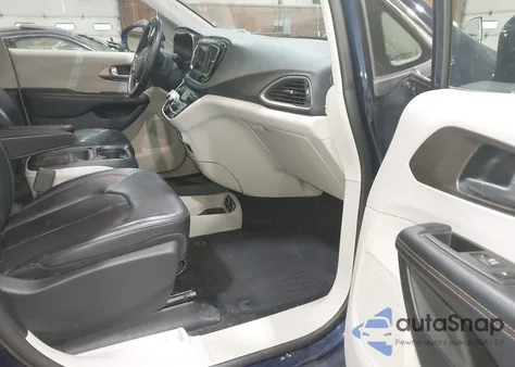 2018 Chrysler Pacifica Touring L из США, поврежденный, VIN 2C4RC1BG6JR280691